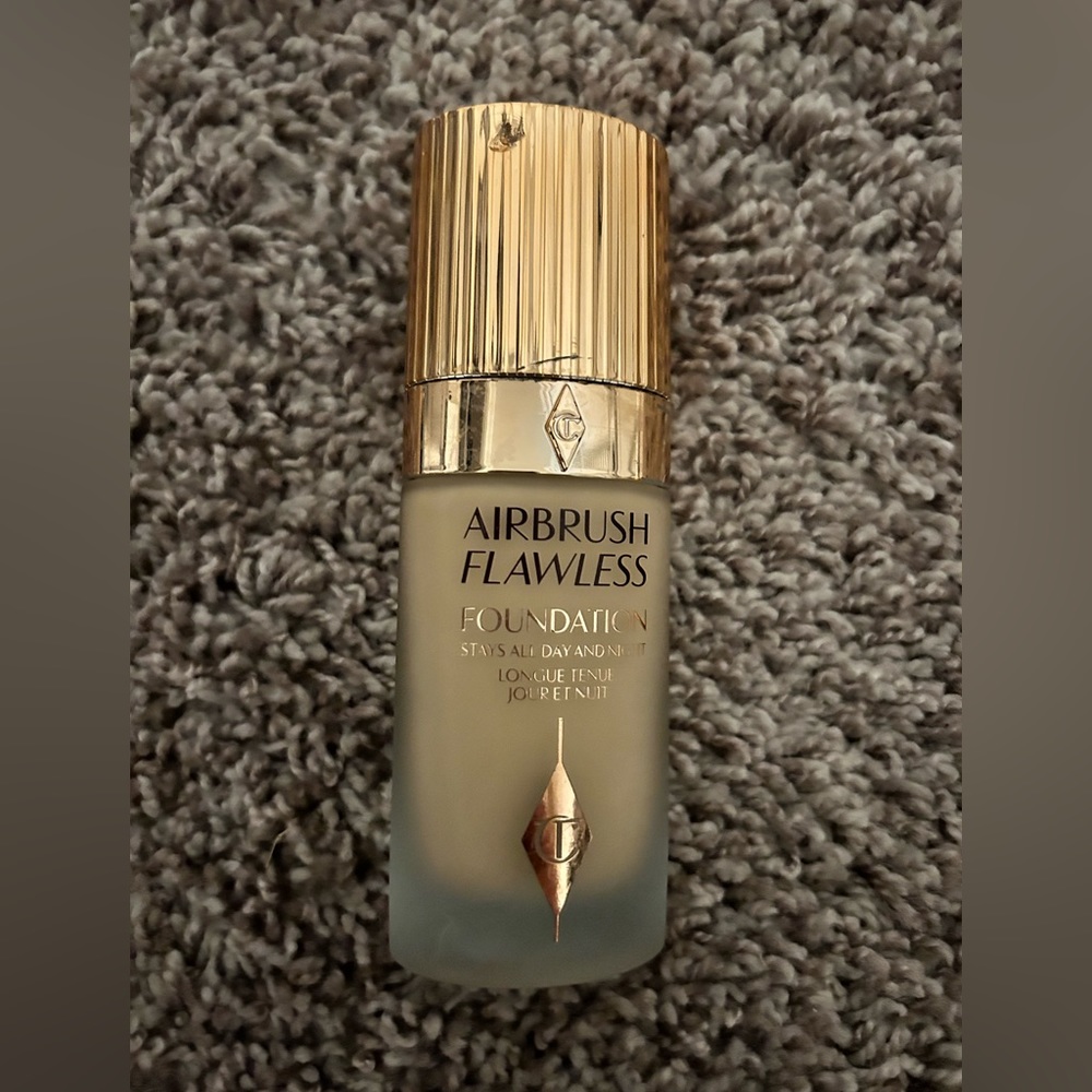 Charolette Tilbury foundation 5.5 shade